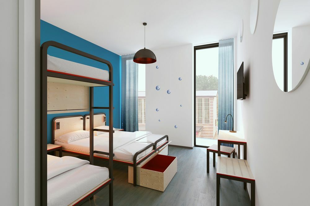 Meininger Hotel Amsterdam Amstel Esterno foto